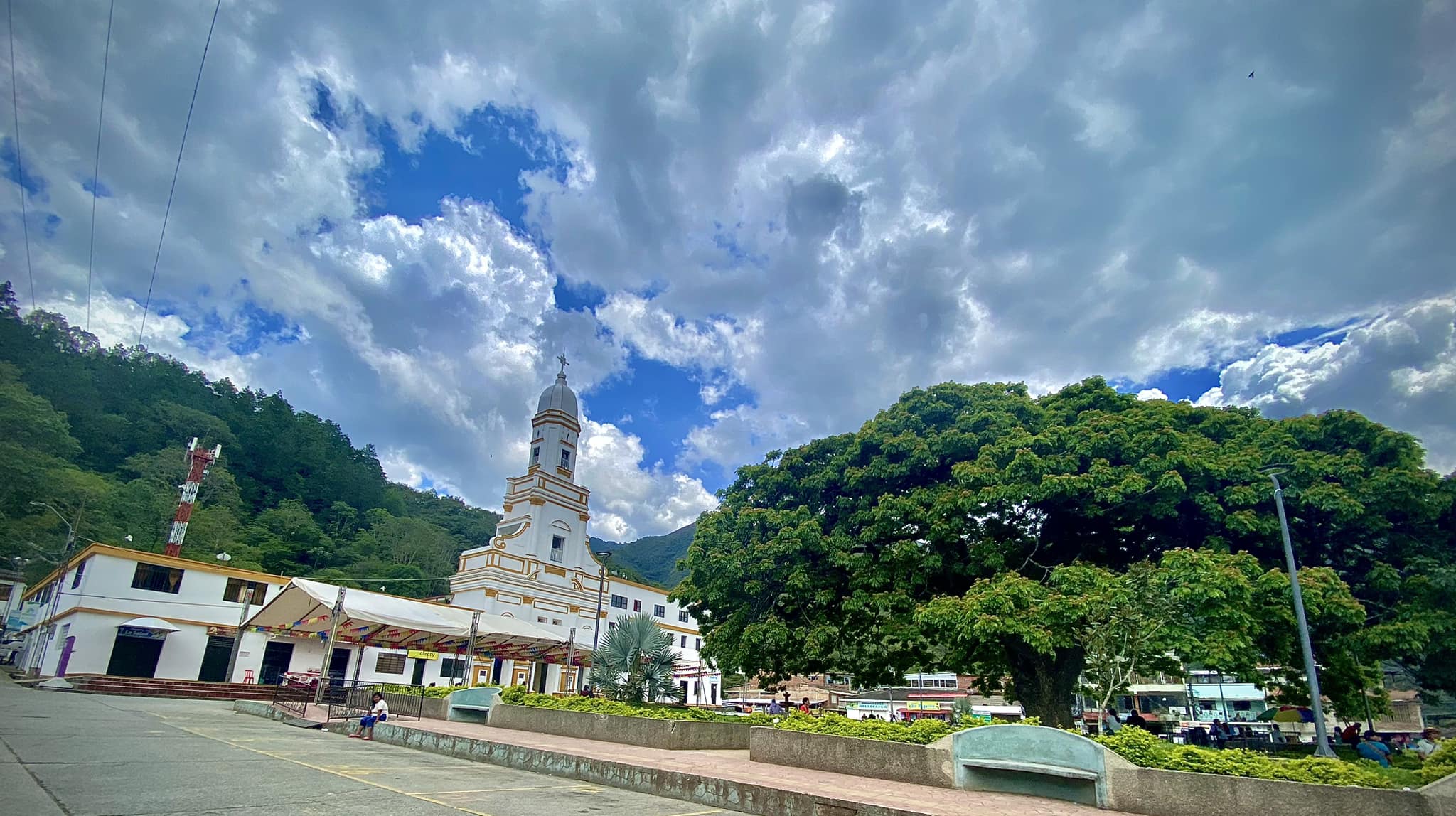 402097801_122148550028011616_1257021131799951311_n